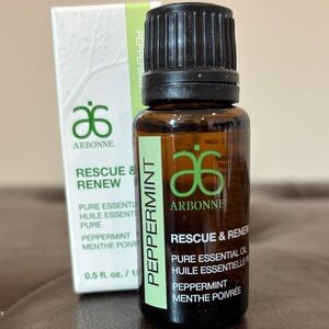 Arbonne Rescue & Renew Peppermint Essential Oil - White and Green